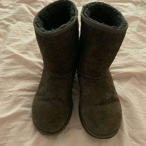 UGG Girls Boots - Size 6